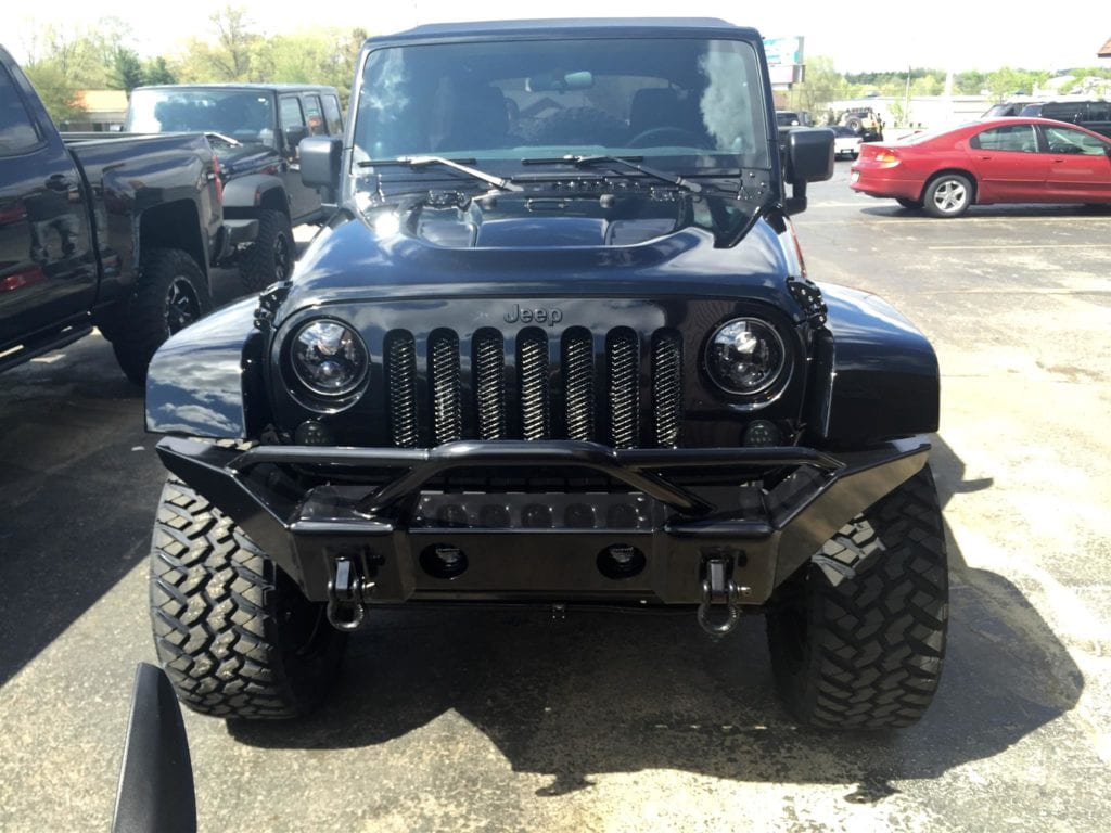 Jeep with Mesh Grille
